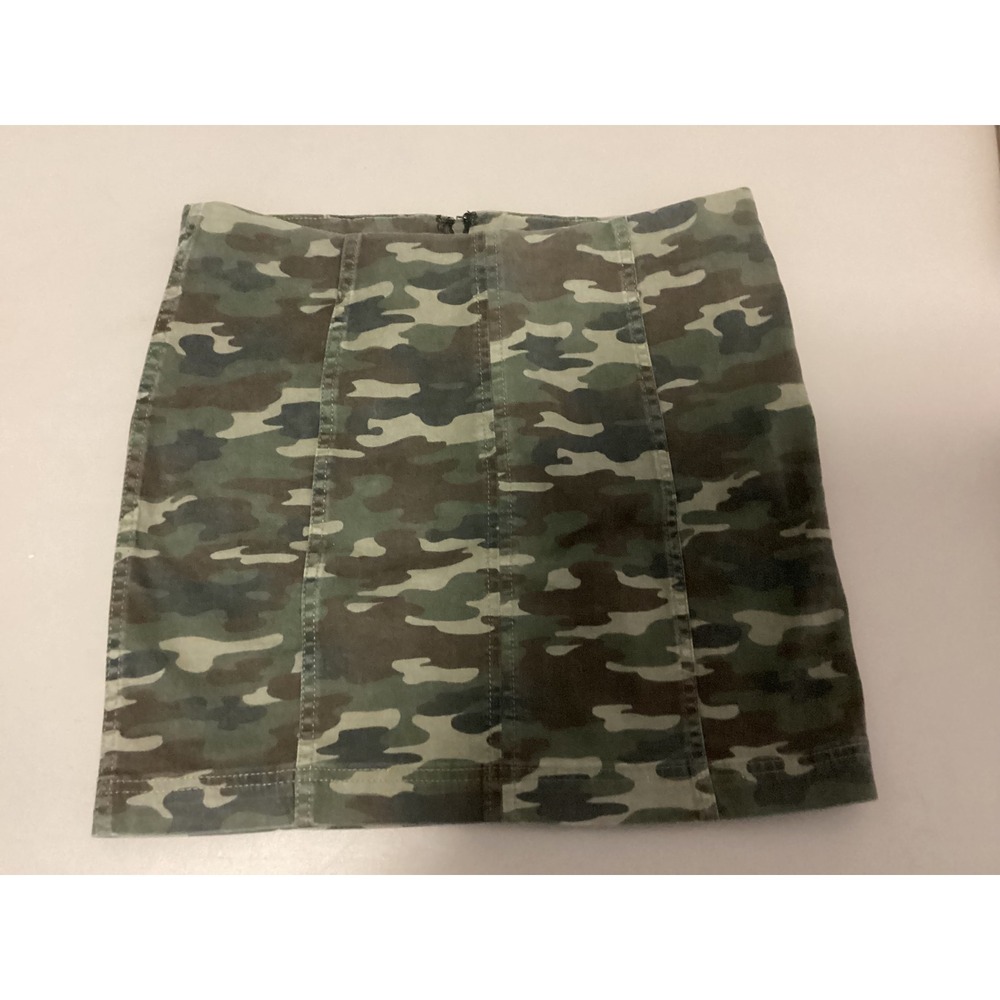 Free‎ People Camo Mini Skirt Womens 8 Green Camouflage Seamed Zip Back Utility